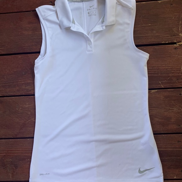 Tops - White DRIFIT NIKE golf tank